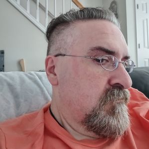 Meet your Posher, Larry